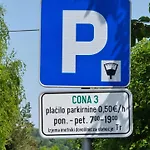 Trnovo 아파트