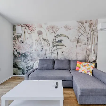 Apartment Trnovo *