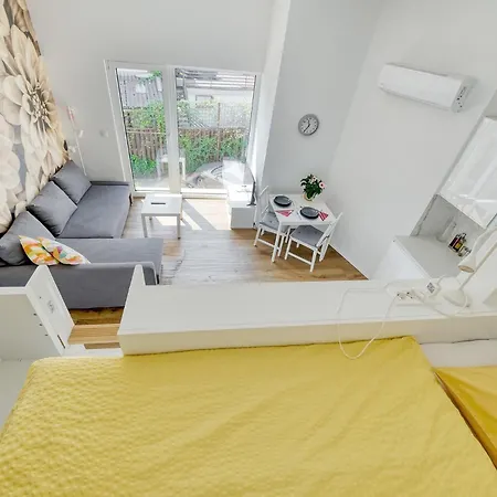 Apartma Trnovo *